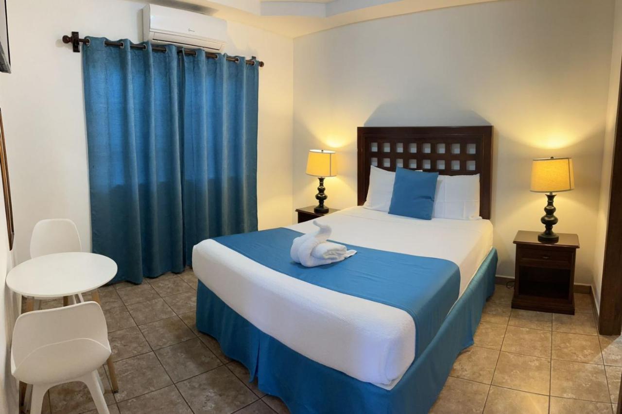 Hotel Playa Caribe Tela Kültér fotó