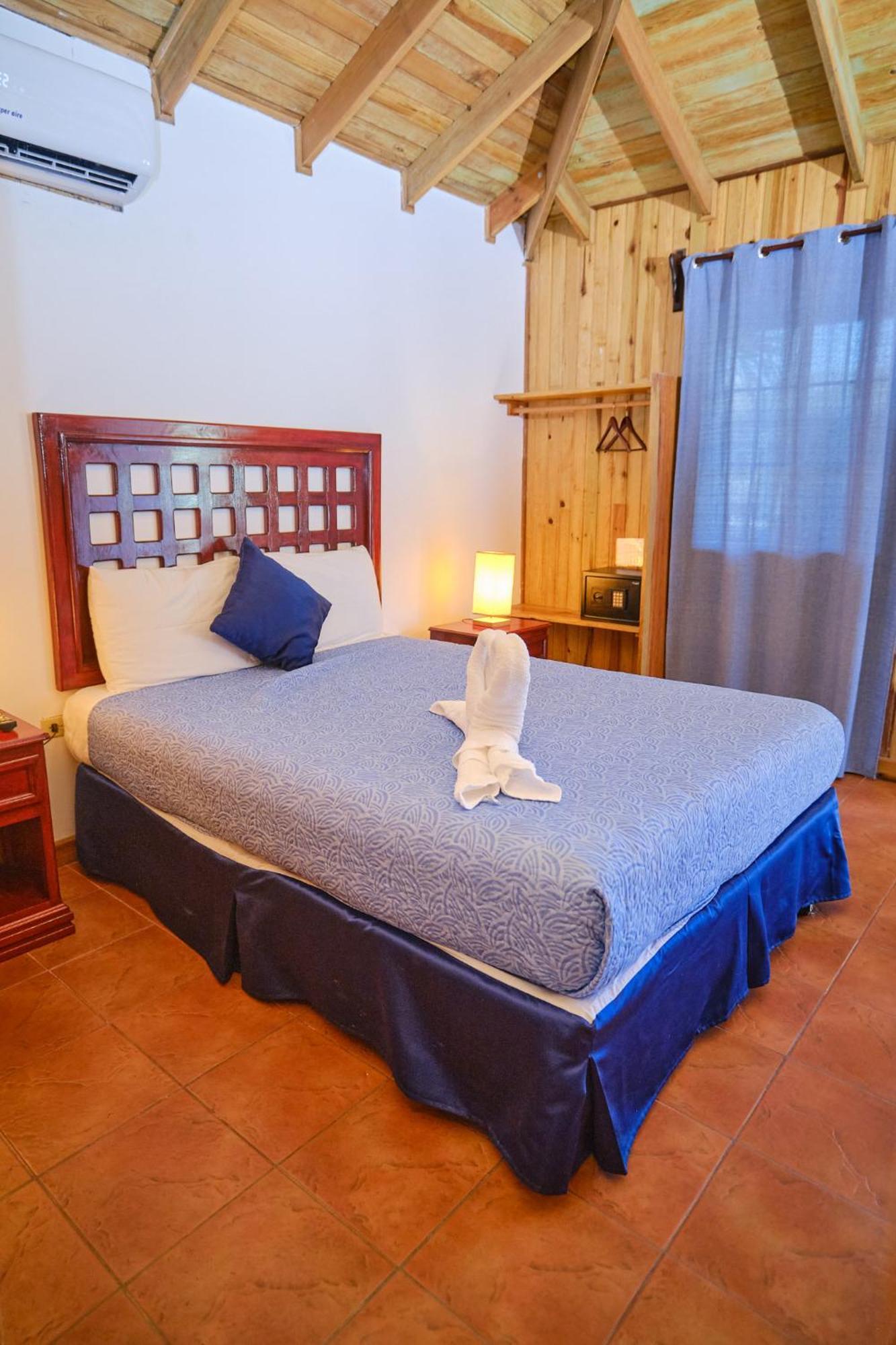 Hotel Playa Caribe Tela Kültér fotó